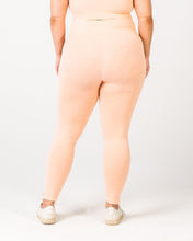 Load image into Gallery viewer, Unbeatable Leggings - Peach

